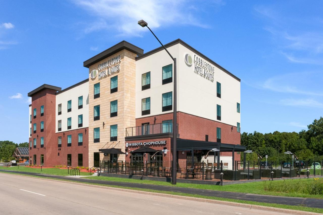 Cobblestone Hotel & Suites Appleton International Airport Neenah Экстерьер фото